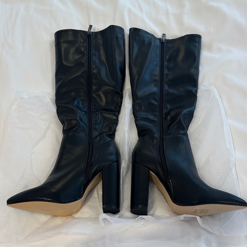Black Knee-High Leather Boots - Picture 3 of 6